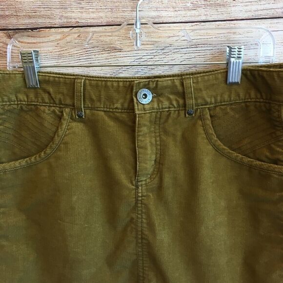 ATHLETA KALEIDOSCOPE CORDUROY SKIRT IN OLD GOLD - Picture 3 of 6